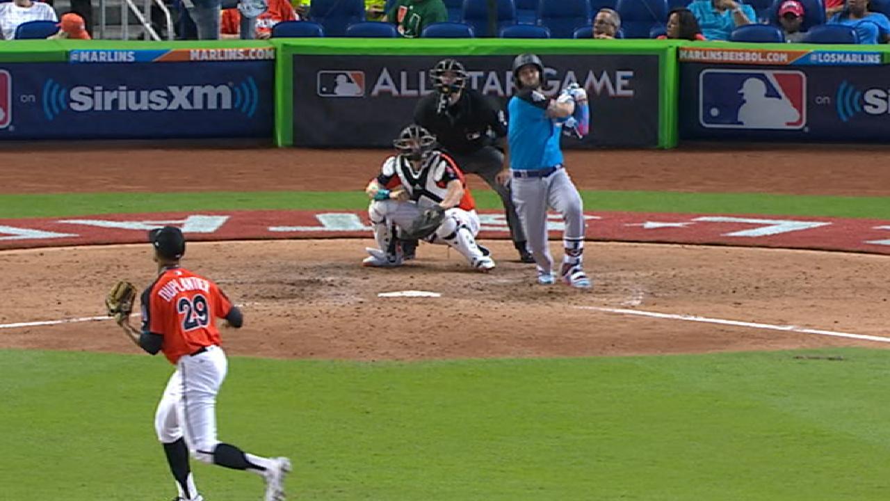 Nido's RBI single closes the gap