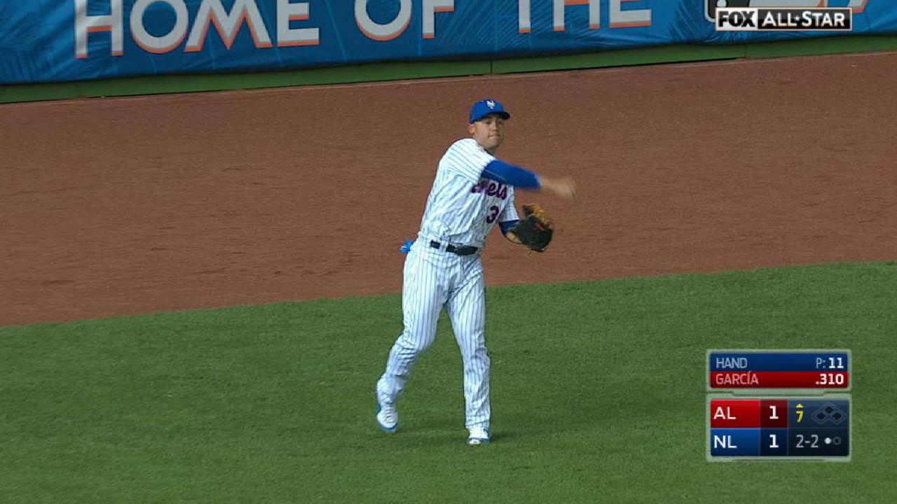 Conforto's nice grab in left