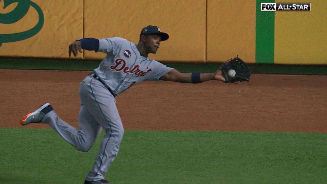 Upton's great running grab