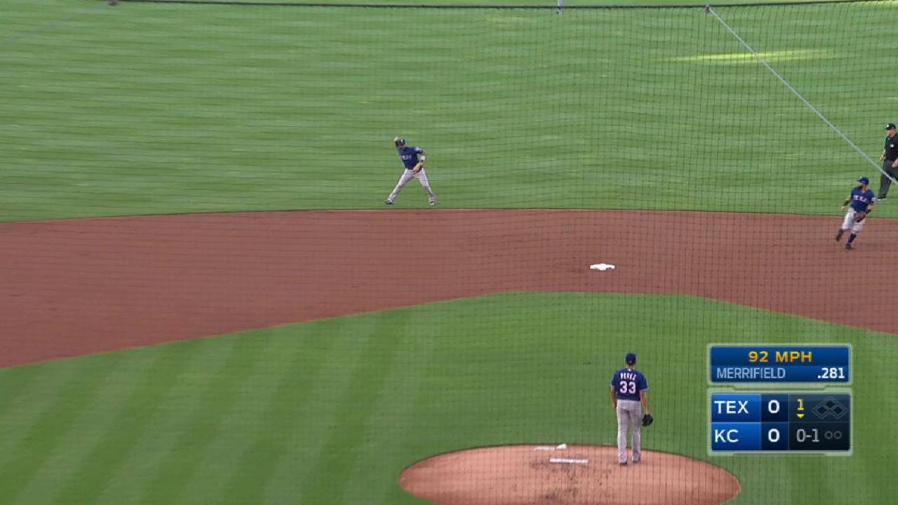 Andrus' nifty play at short