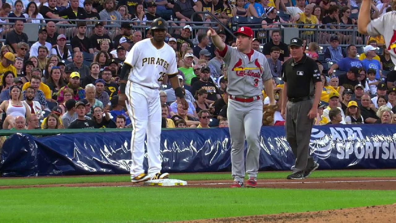 Molina throws out Polanco