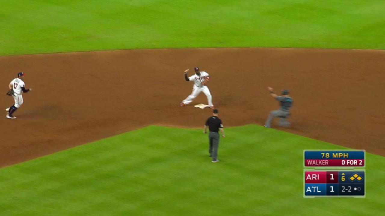 Dickey escapes bases-loaded jam