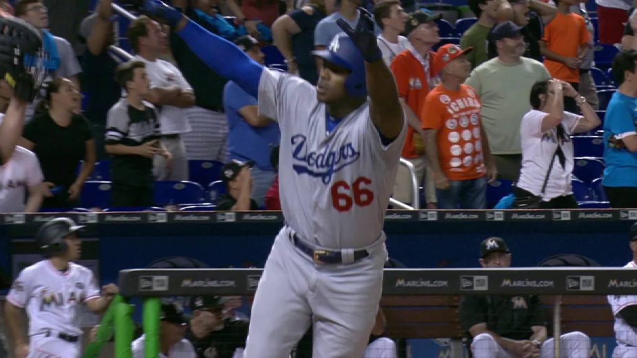Puig's 2nd jack jolts Miami with 2 outs in 9th