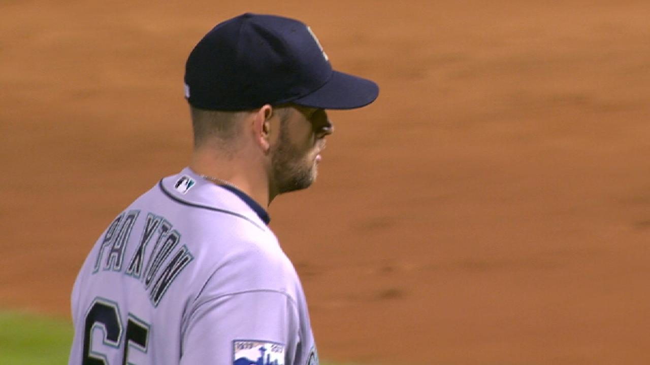 Paxton's strong outing