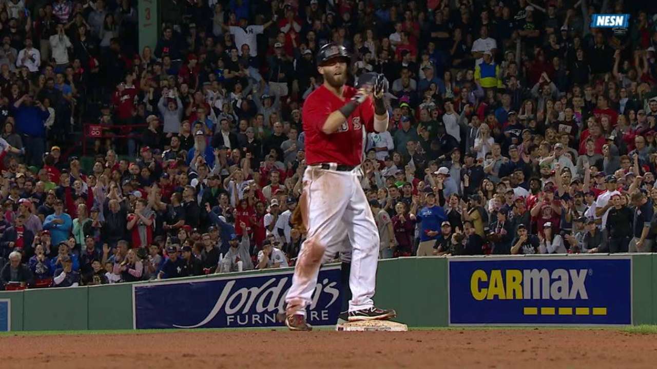 Betts, Pedroia double steal