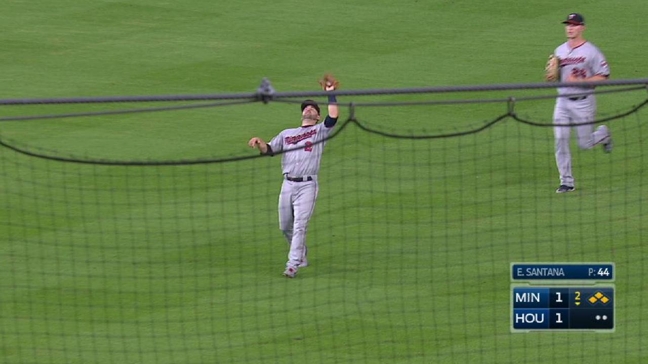 Santana ends the scoring threat