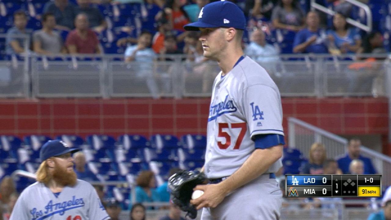 Wood remains perfect behind Bellinger's cycle