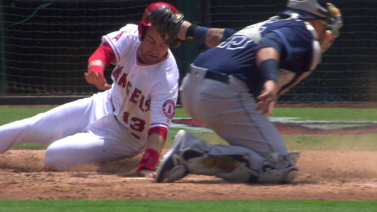 Pujols' RBI single