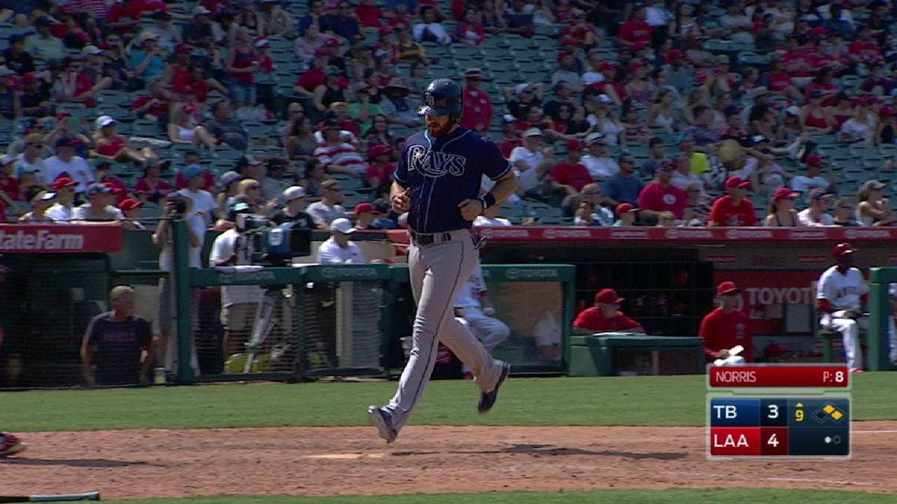 Souza Jr.'s RBI single