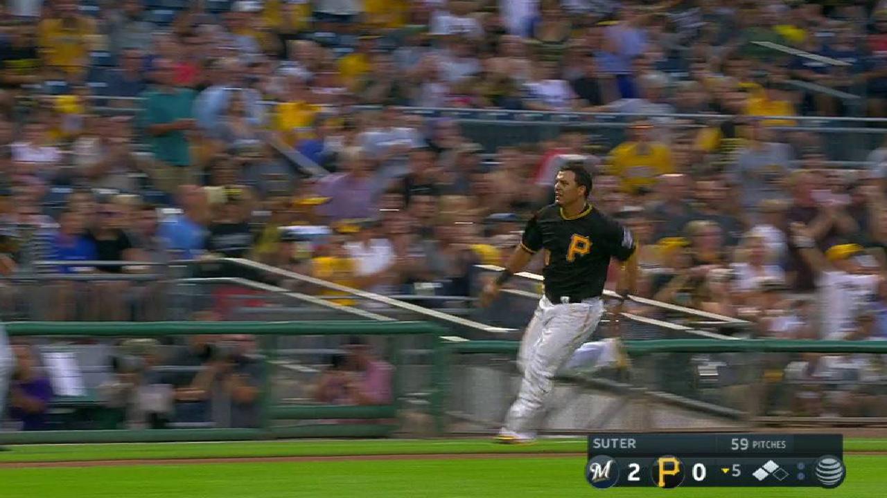 Polanco brilla y Piratas doblegan a los Cerveceros
