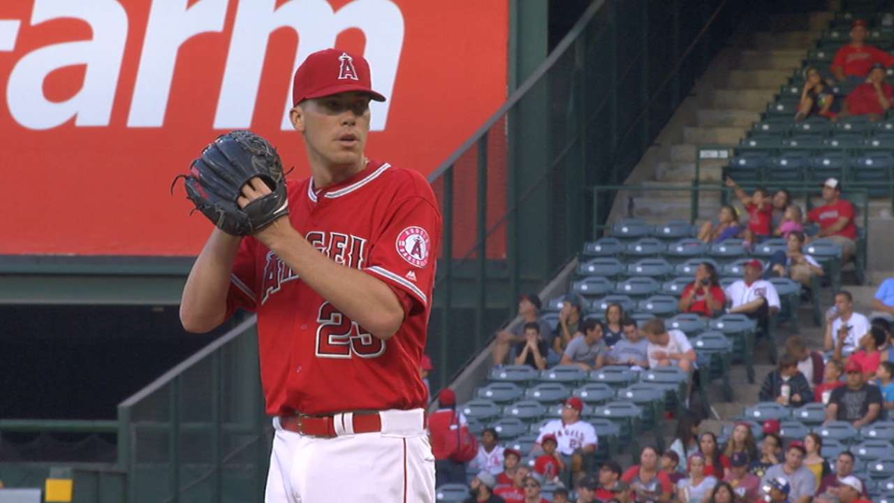 Meyer's right shoulder rehab hits snag