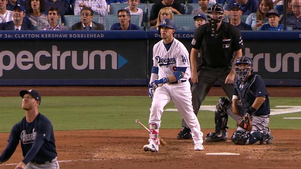 Grandal's two-run homer