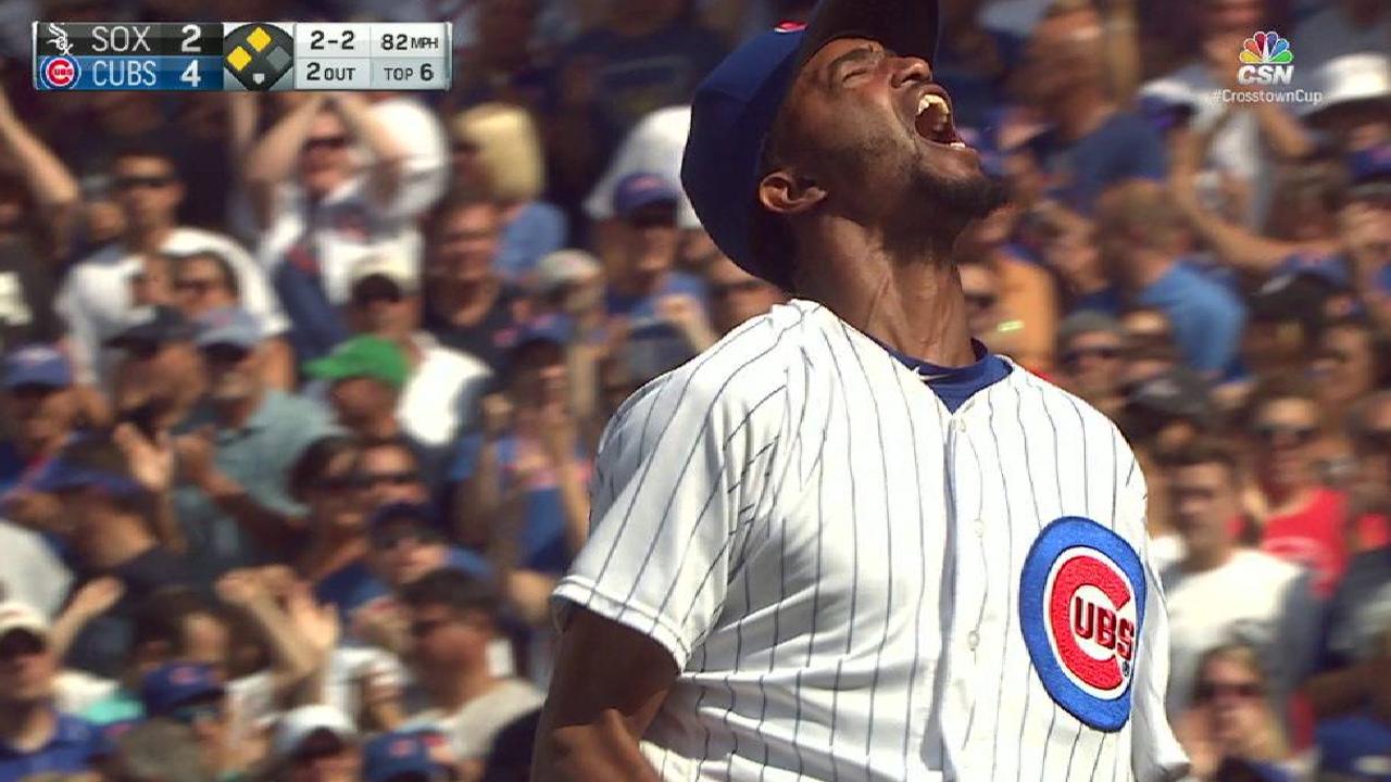 Edwards Jr. escapes a jam