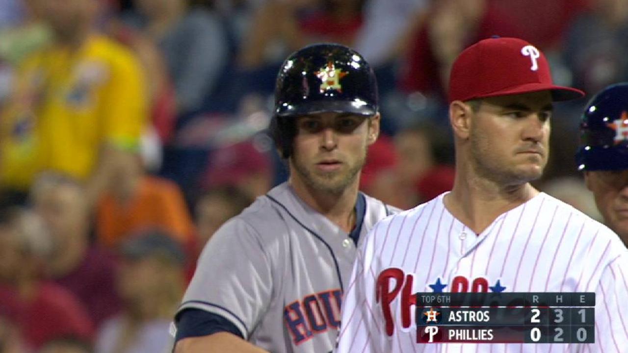 Altuve amplió racha de juegos con imparables en triunfo de Astros vs. Filis