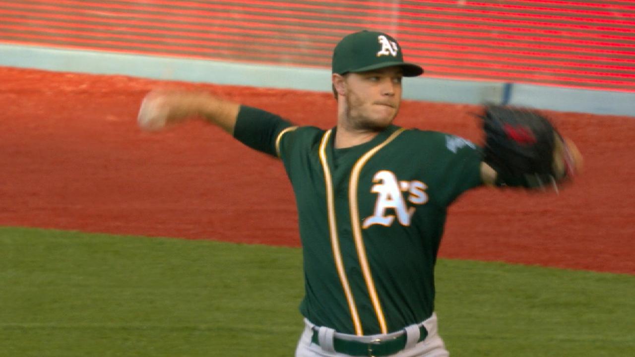 Gray's solid start vs. Blue Jays