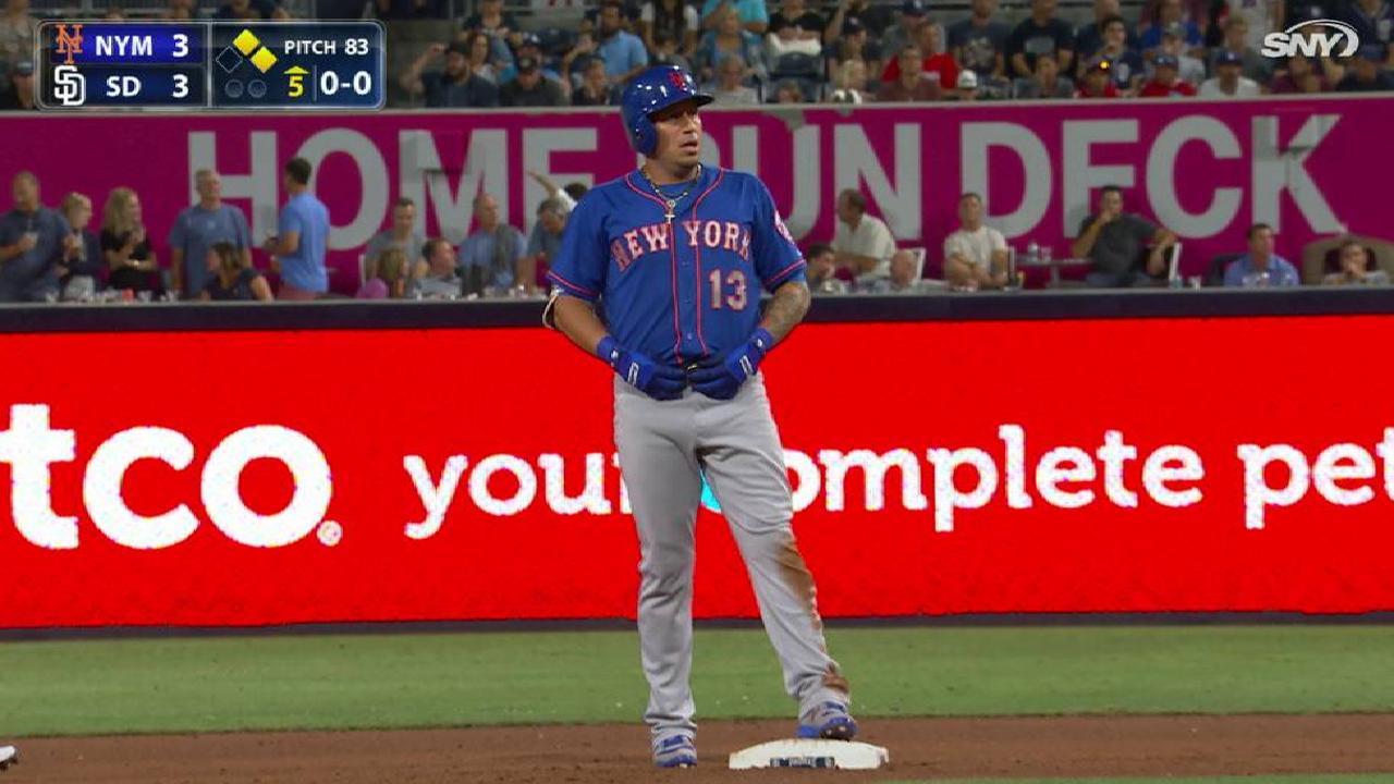 Cabrera's run-scoring double