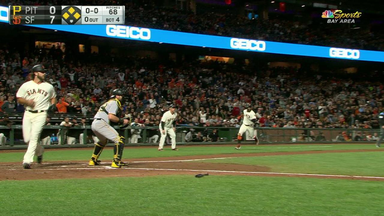 Bumgarner domina y Gigantes se desquitan a palos con Piratas