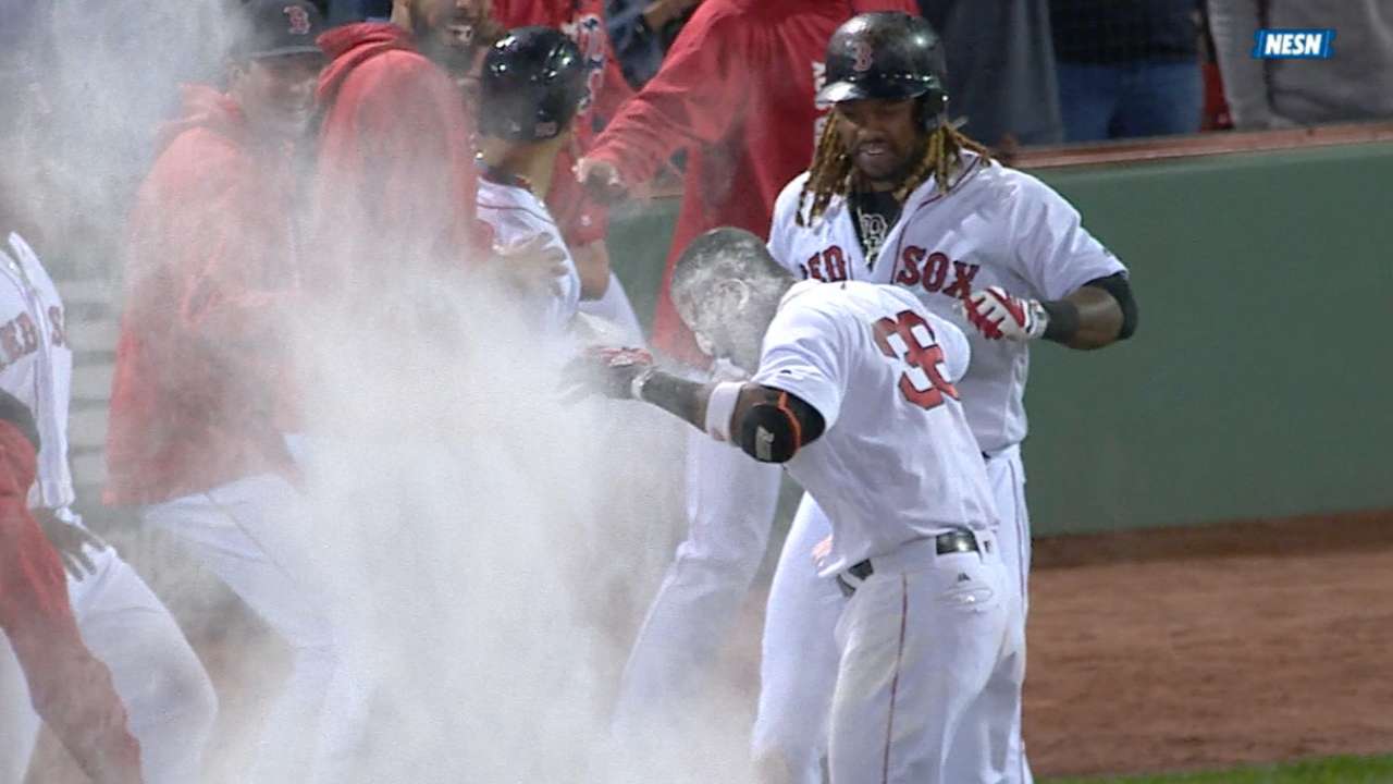 Boston ganó en el décimo y le cortó racha de victorias a Reales