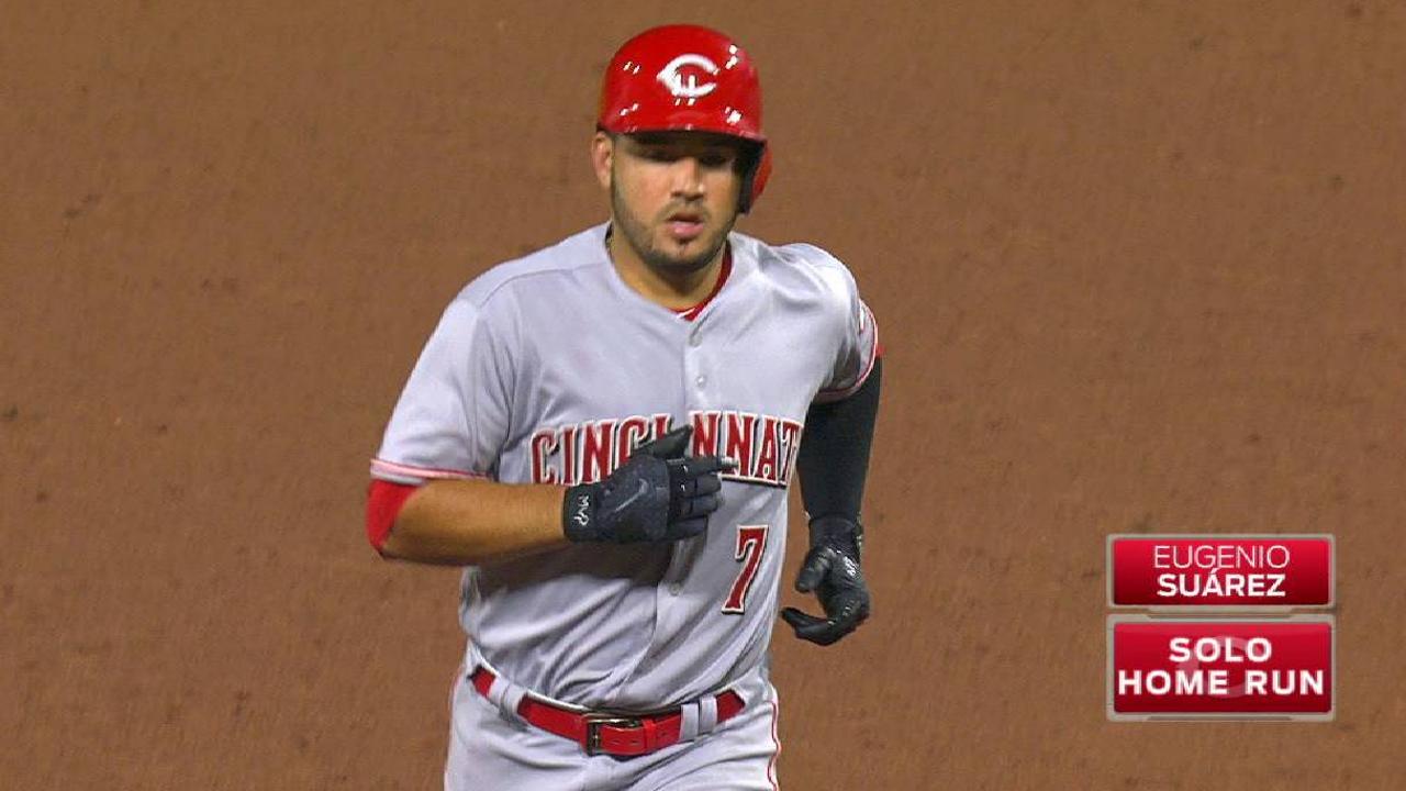 Suarez's solo homer
