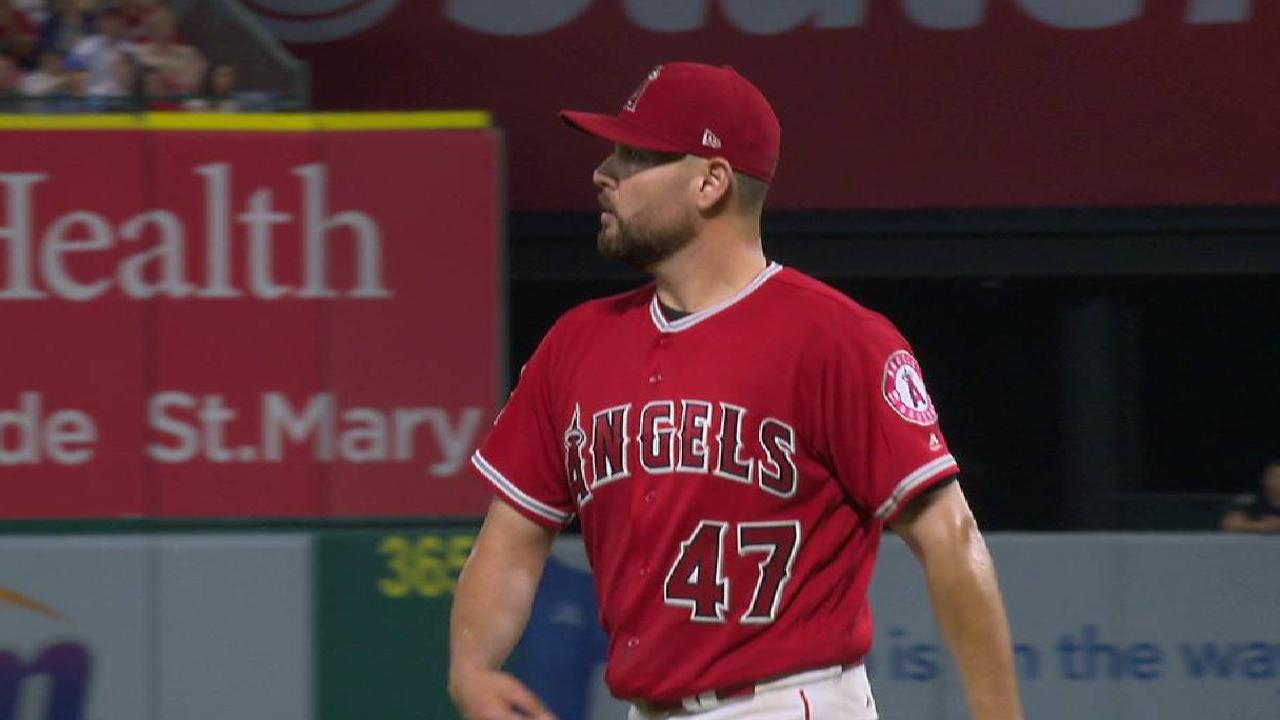 Nolasco strikes out Kim