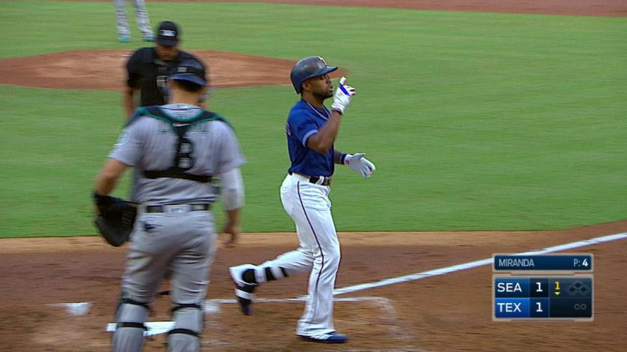 DeShields' homer to center