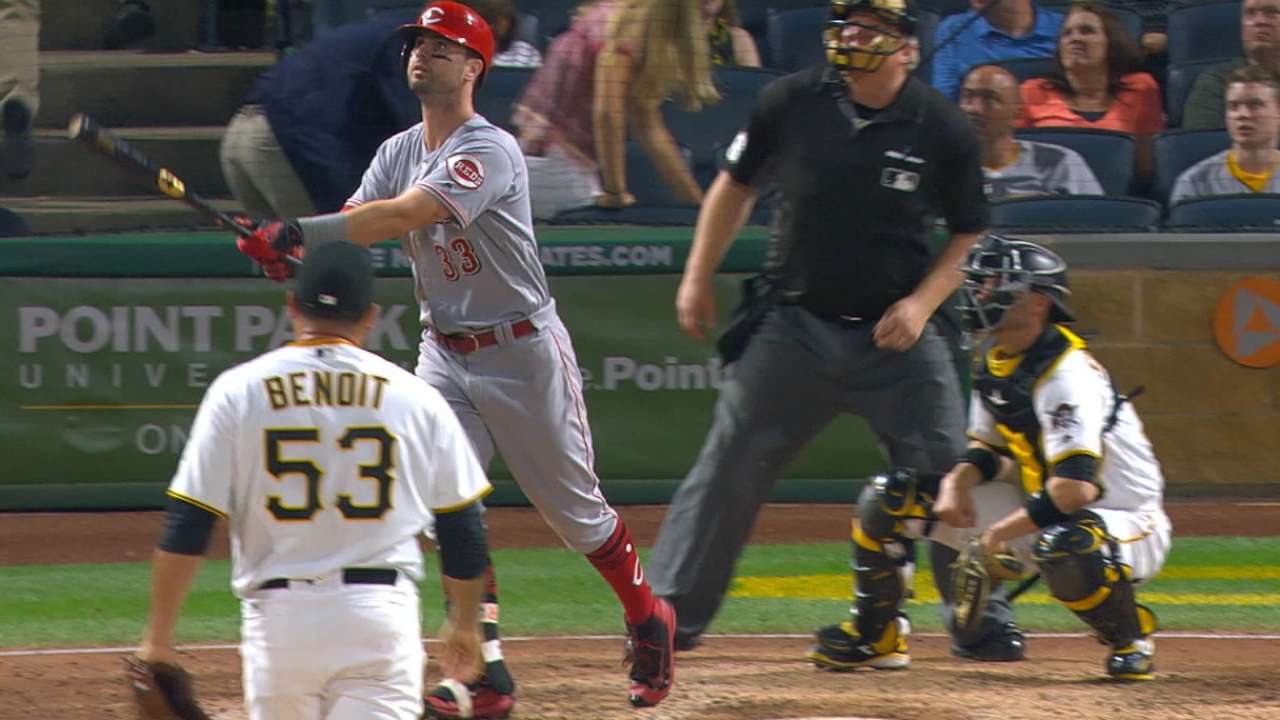 Clutch Winker's 2nd MLB HR lifts Reds at PNC