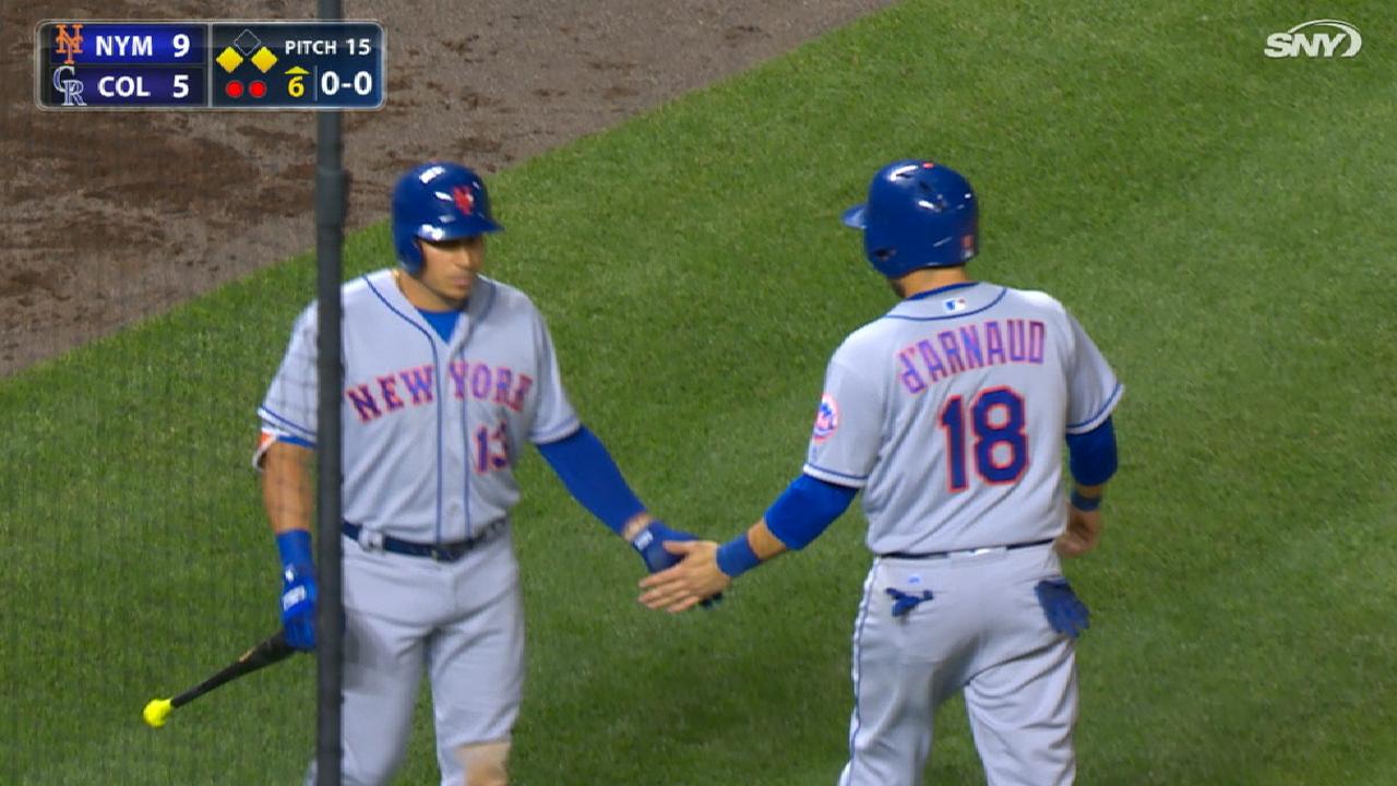 Mets plate six runs in 6th