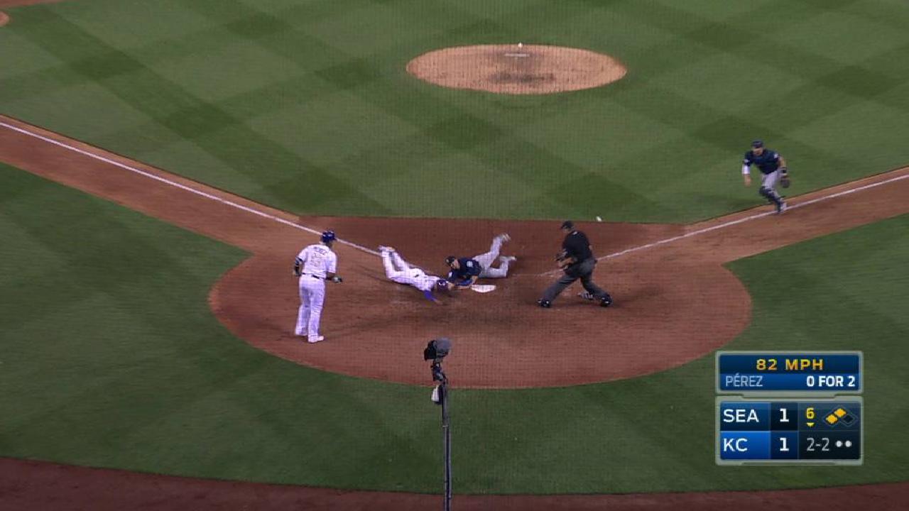 Merrifield scores on wild pitch