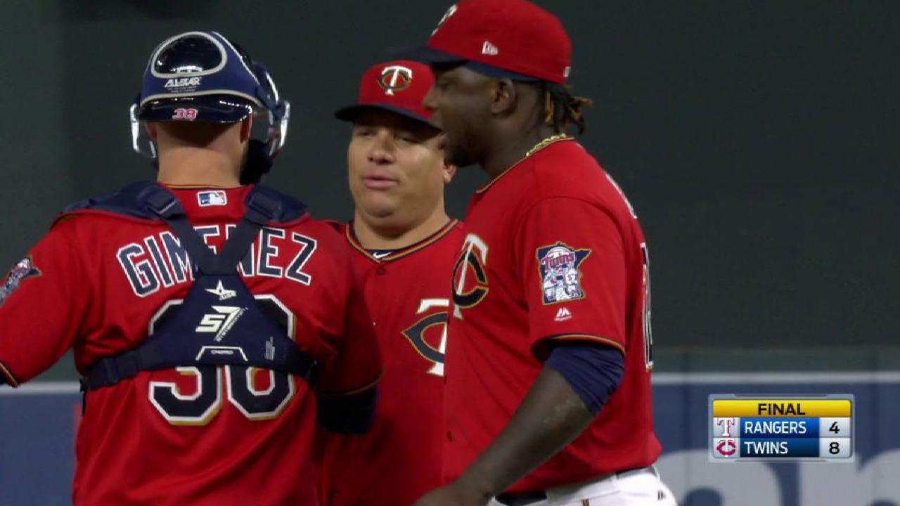 Colon oldest pitcher with CG since 2010