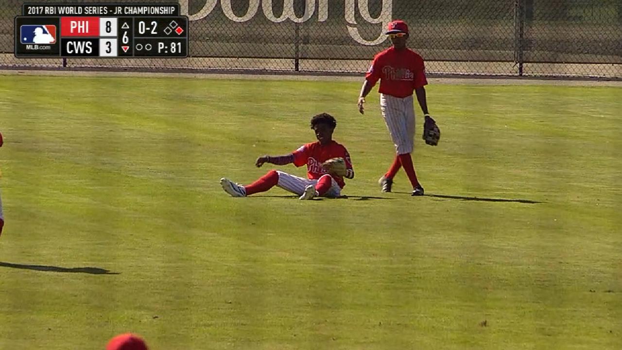 Jackson makes nice catch in 6th