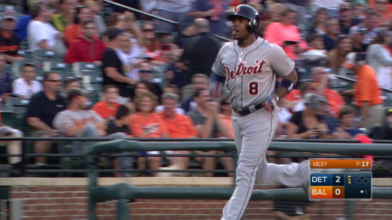Upton's two-run homer