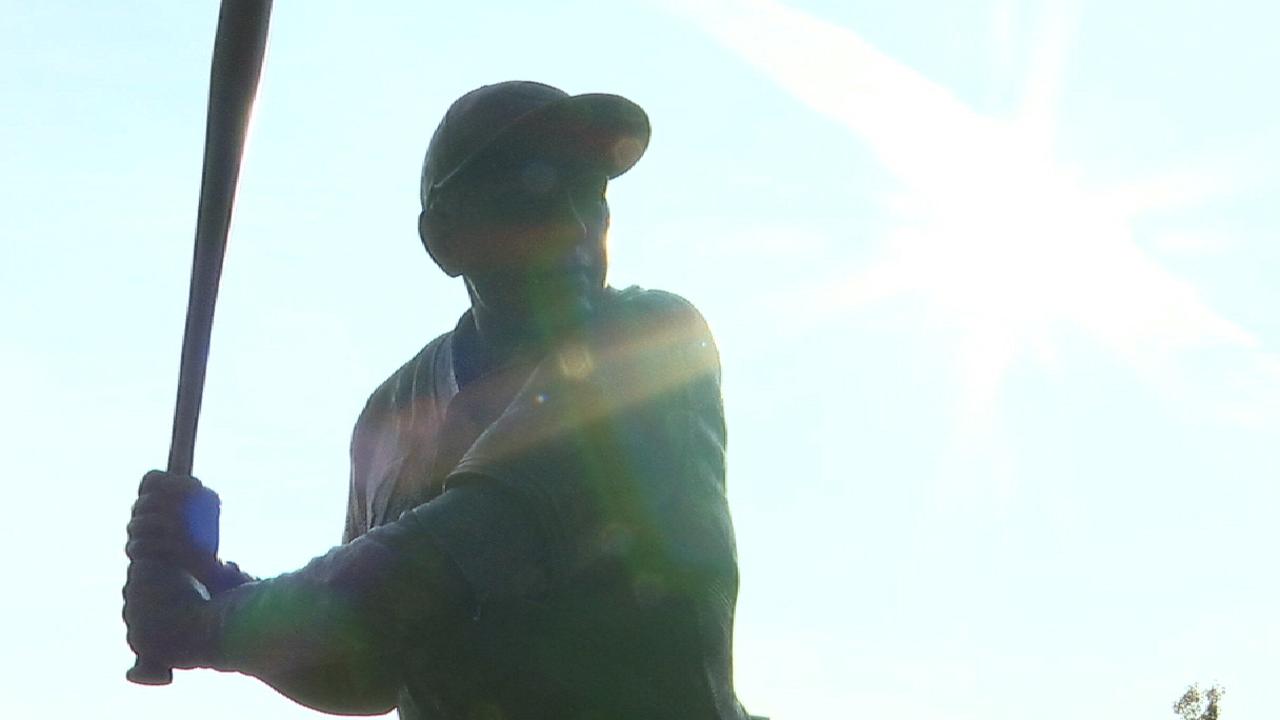 Indians honor Boudreau, unveil statue