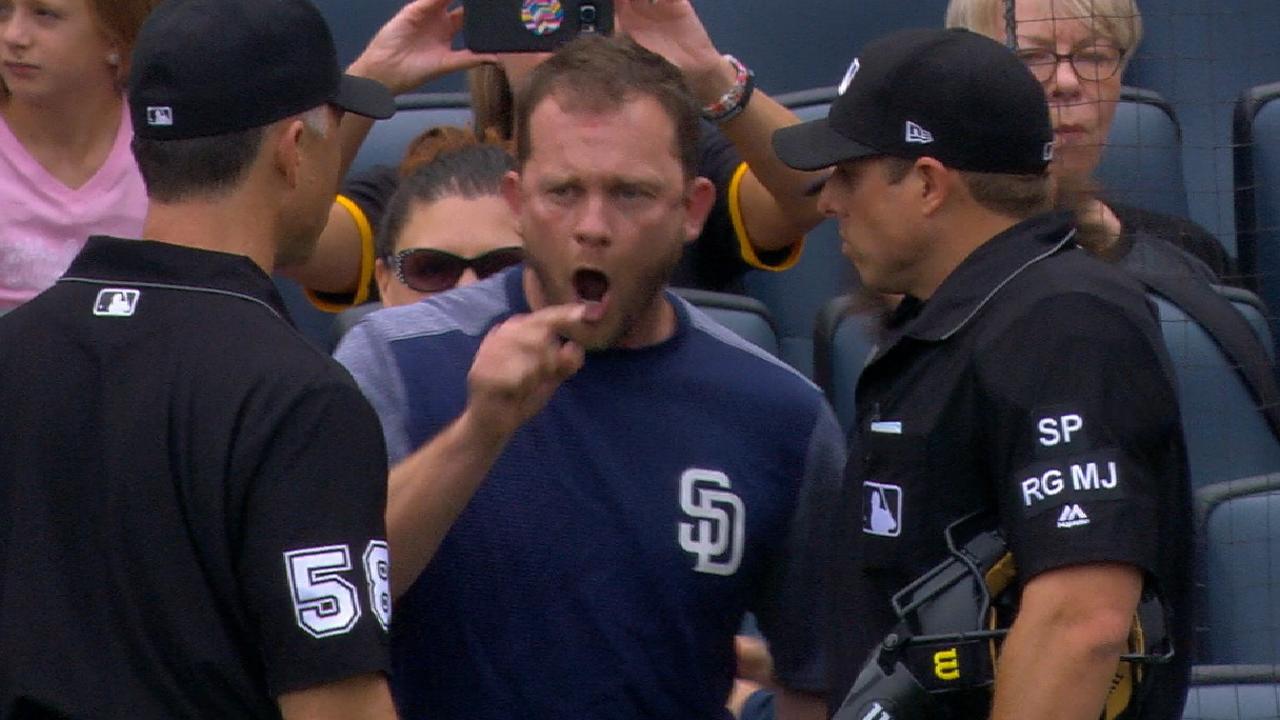 Green gets ejected in the 10th