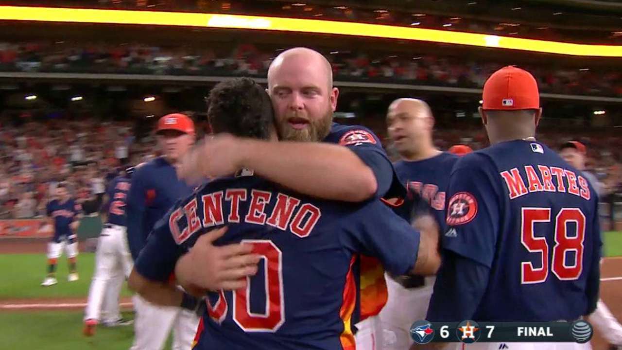 Astros superan a Azulejos con ataque de 4 carreras en la 9na