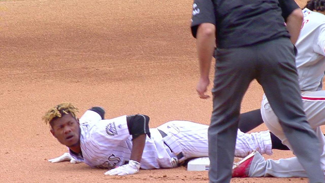 Tapia steals second base