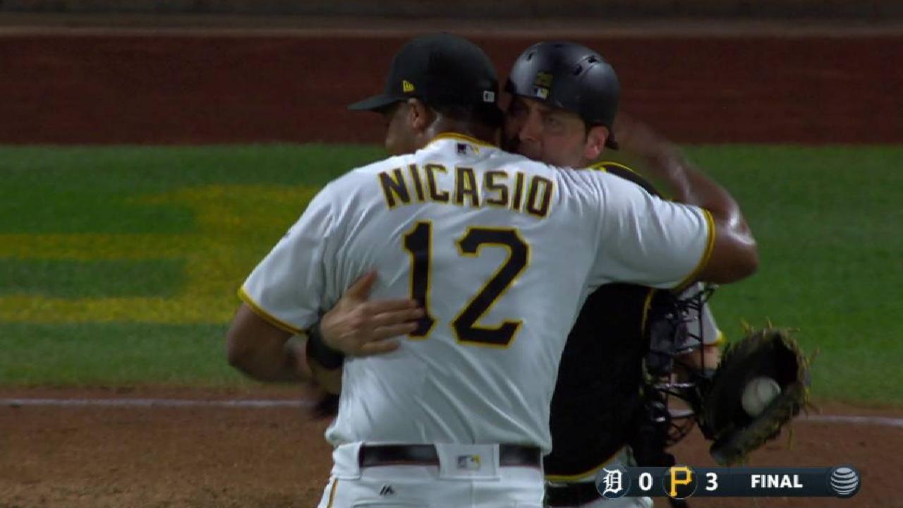 Nicasio seals the Pirates' win