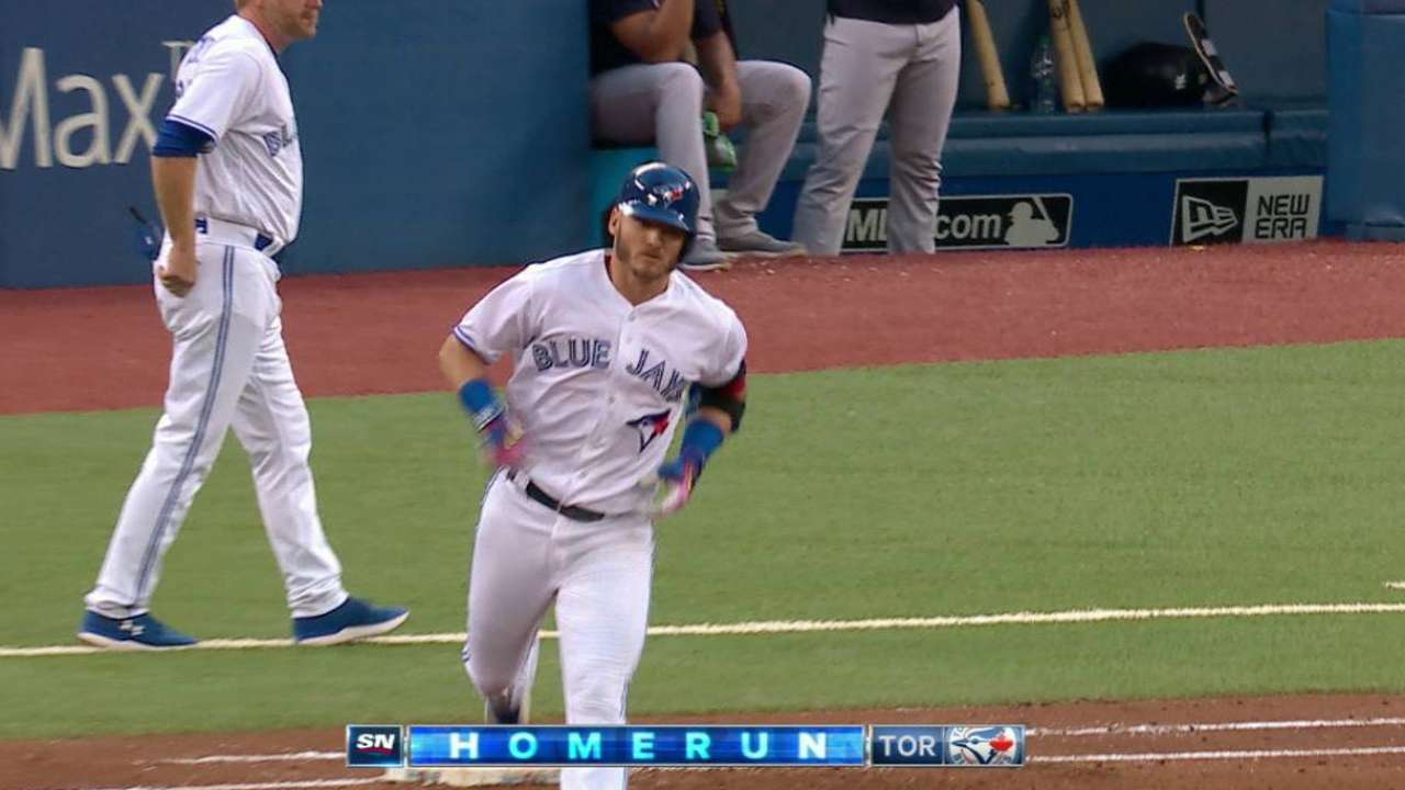 Donaldson's second two-run homer