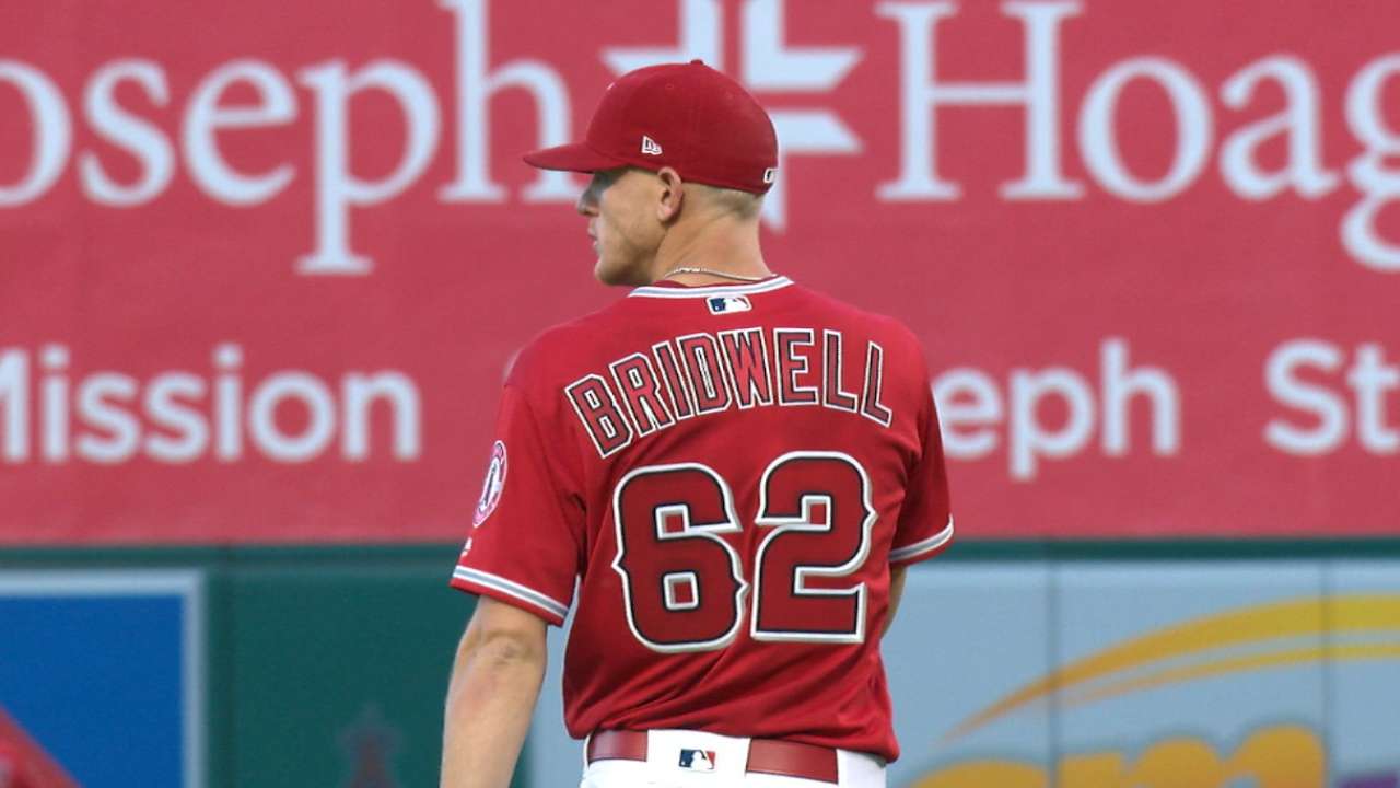 Angels back brilliant Bridwell, edge Orioles