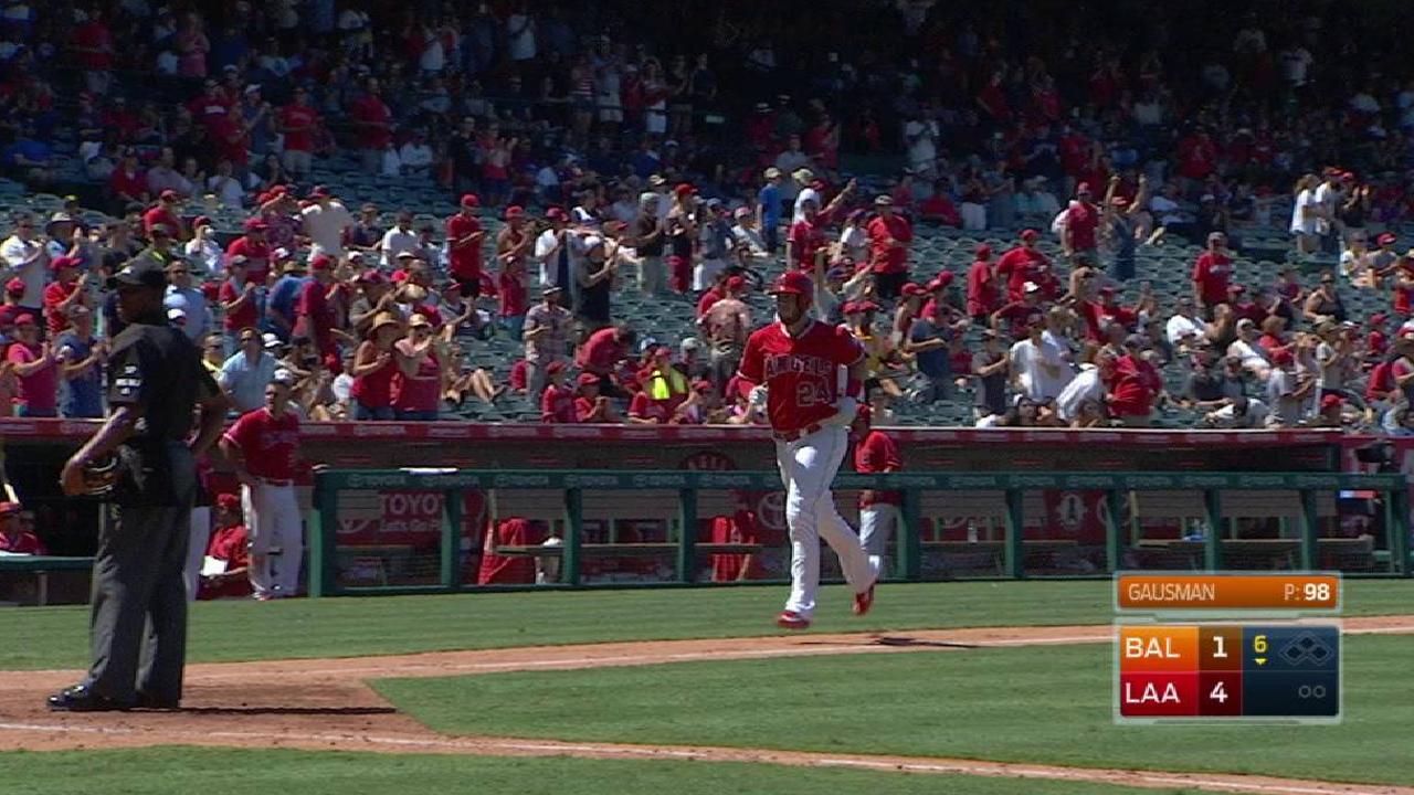 Jumbo-Cron: C.J. powers Halos to series win
