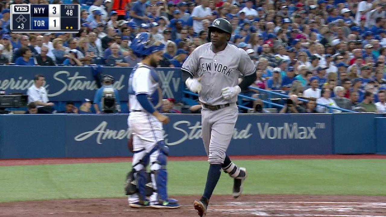 Gregorius' solo home run
