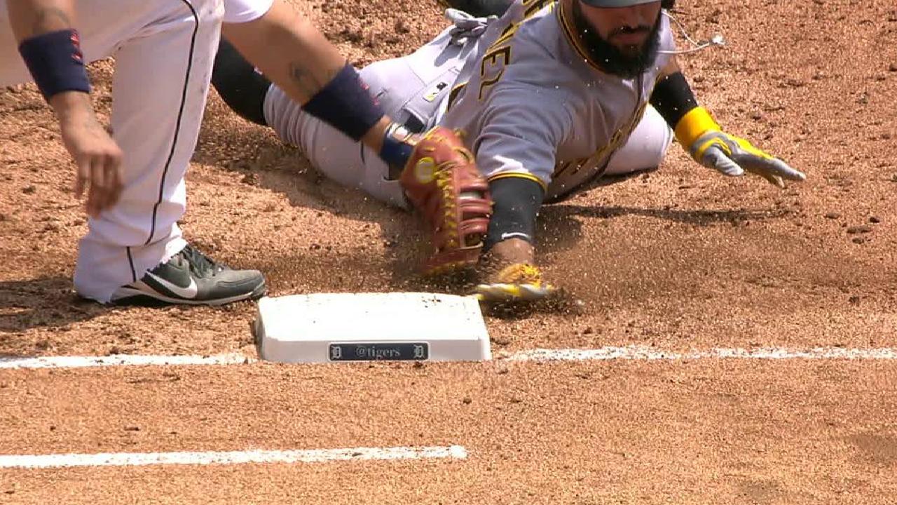 VerHagen picks off Rodriguez