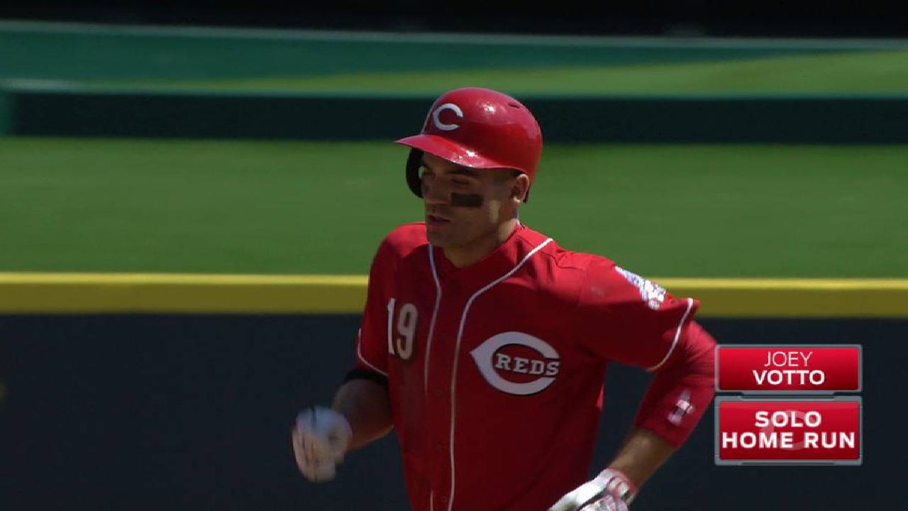 Votto's solo home run