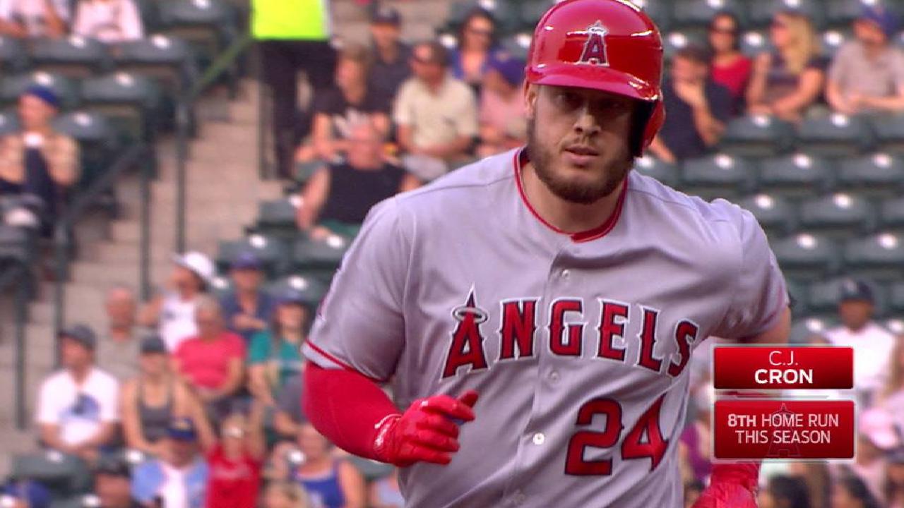 Cron's solo home run
