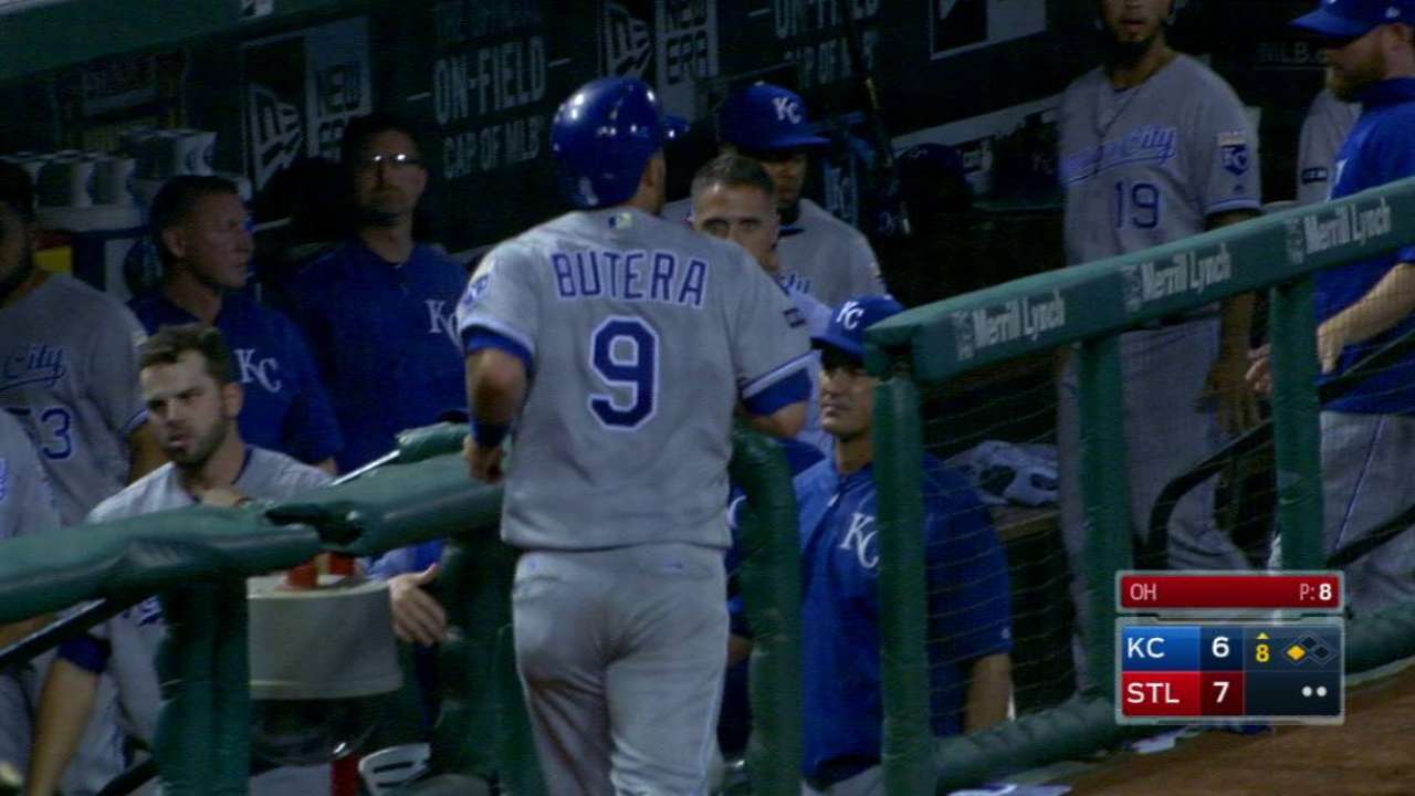 Royals relinquish early lead, can't cap late rally
