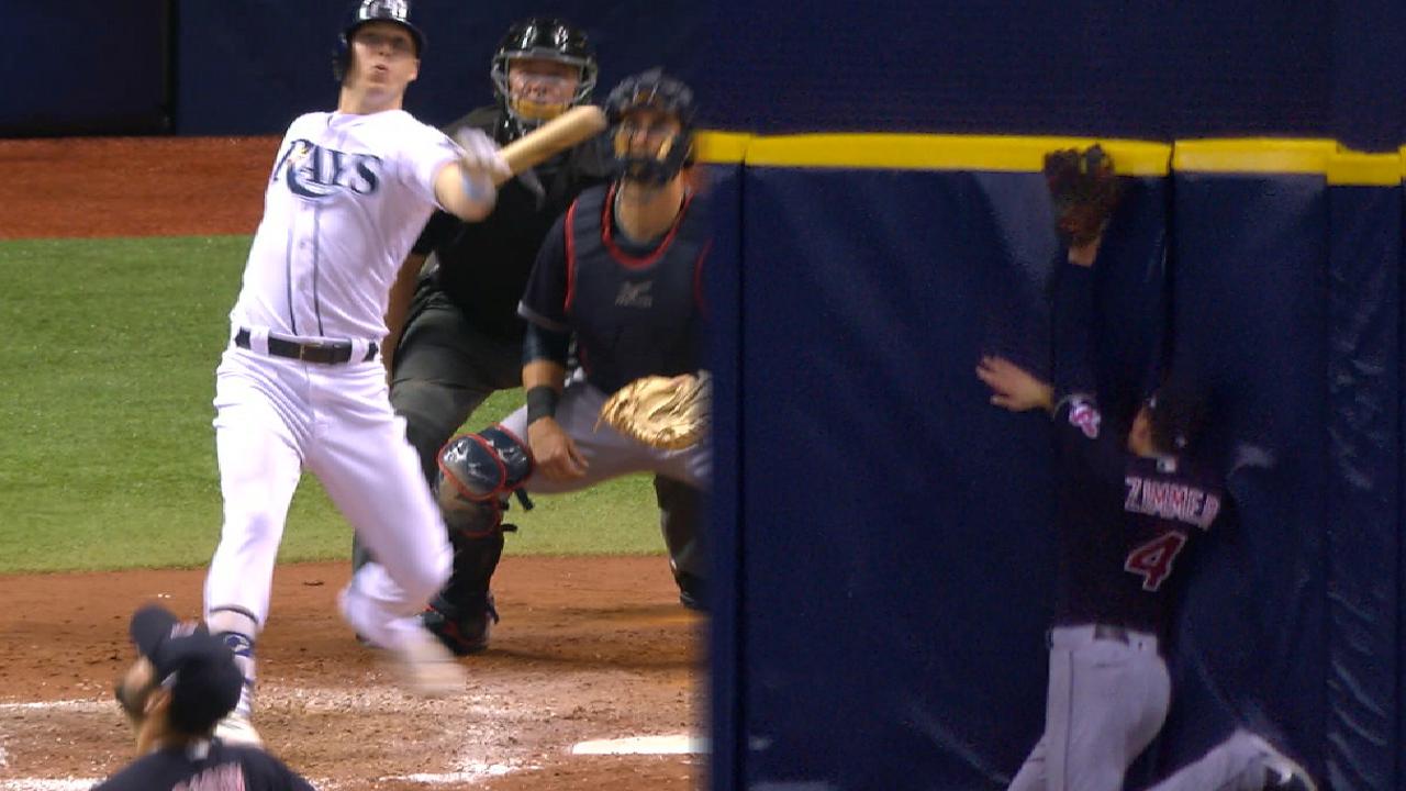 Dickerson's clutch HR propels Rays past Tribe
