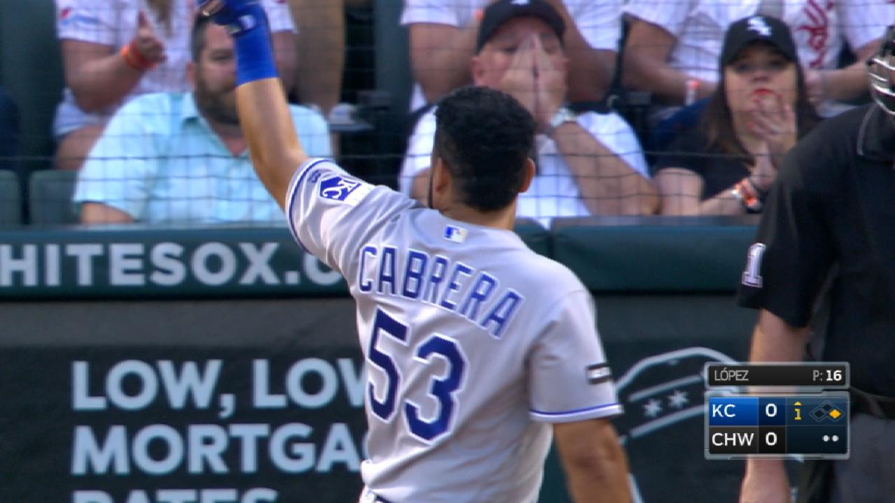 Melky faces White Sox, gets standing ovation