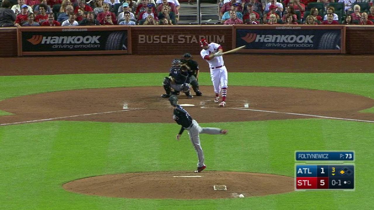 Wainwright's RBI single