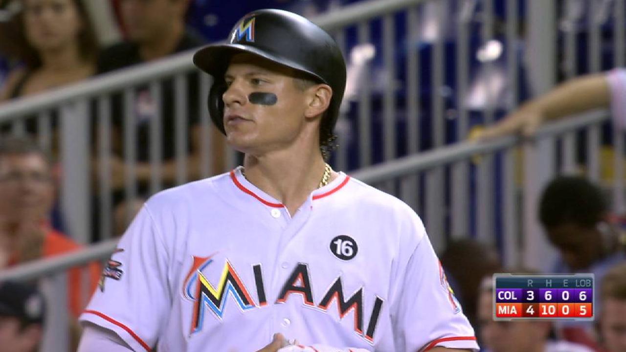 Dietrich's go-ahead RBI single