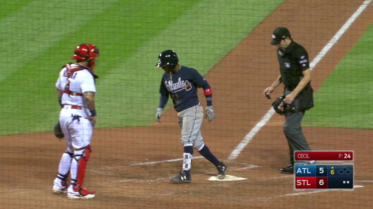 Albies' three-run homer