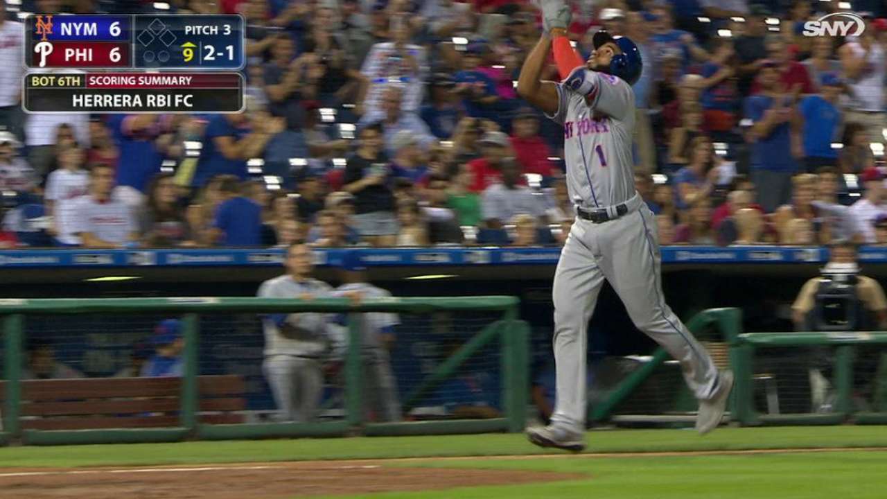 Mets superan a Filis con jonrones de Céspedes, Rosario